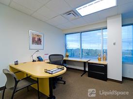 Regus | 150 Motor Parkway