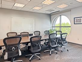 Regus | Colonnade