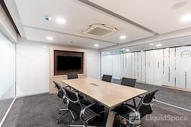 Regus | AHMEDABAD, Privilon SG Highway