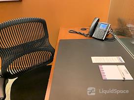 Carr Workplaces - Aon Center