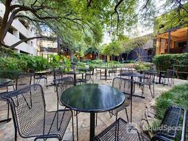 Regus | One Riverwalk Place