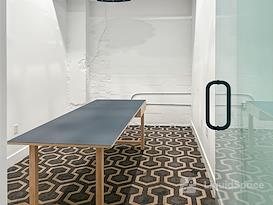 HQ | PA, Philadelphia - Snyder Avenue