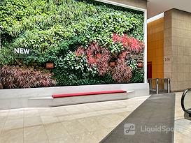 Regus | 401 North Michigan