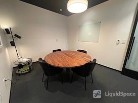 Industrious - Country Club Plaza