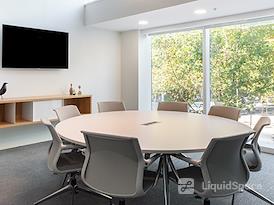 Regus | Santiago, El Bosque Norte 200
