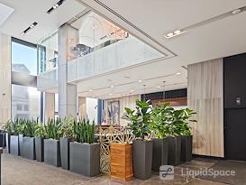 Regus | 201 Portage Avenue