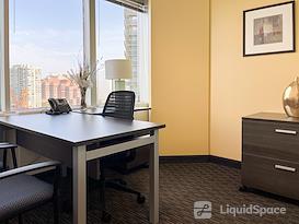 Regus | Yonge and Sheppard