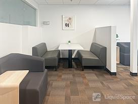 Regus | CO, Fort Collins - Oak Park Dr