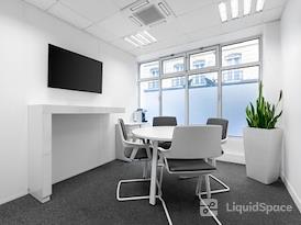 HQ | Paris, République