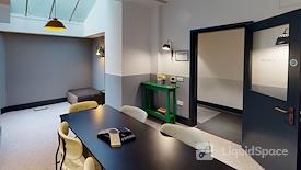 FORA | Warnford Court