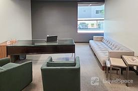 Regus | Phoenix - E Camelback Rd
