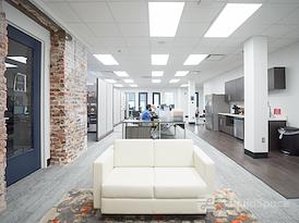 Expansive - Shockoe Slip