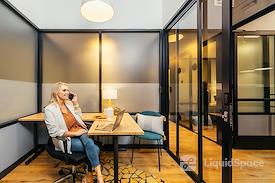 Expansive - 100 S. State Street