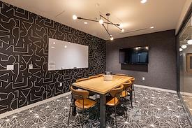 Common Desk - Energy Square