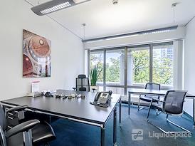 Signature | FRANKFURT, SIGNATURE OpernTurm