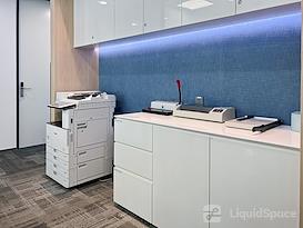 Regus | Nanjing, Deji Plaza
