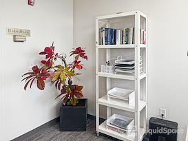 Regus | VT, Williston - Interstate Corporate Ctr