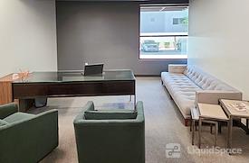 Regus | Phoenix - E Camelback Rd