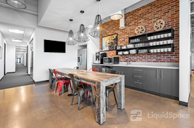 Regus | Beaverton Round