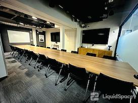 560 Flex by Cummins Station