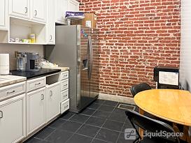 HQ | CA, Bakersfield - Eye St.