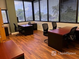 Crown Center Executive Suites (CCESuites)