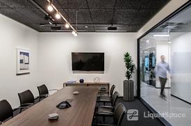 Industrious - Fashion Square