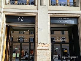 Signature | Rome, Signature Tritone