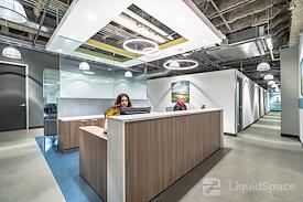 Regus | West Loop