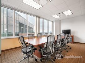 Regus | Key Center - Downtown