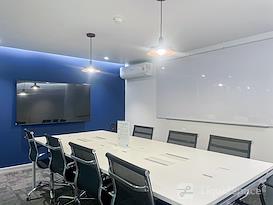 HQ | Bangkok, Blue Chips Building