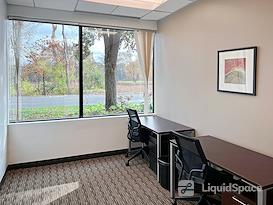 Regus | Edgewater Place