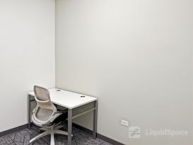 Regus | IL, Chicago - N Clark St