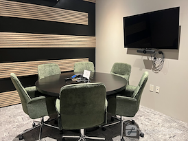 Expansive - 216 Coworking