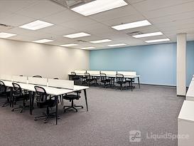 HQ | OH, Cincinnati - Kemper Meadow Dr