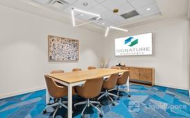 Signature Workspace Wiregrass