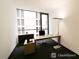 Regus | Budapest, First Site