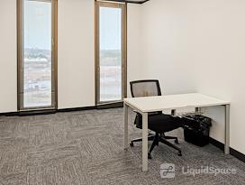 Regus | NC, Hickory - Tate Blvd