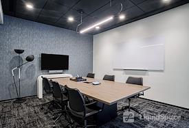 Industrious - 5th and Colorado