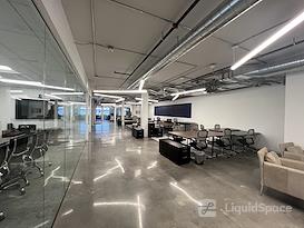 Luxury private office space in Marina del Ray