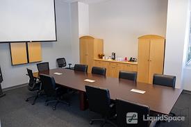 HeadRoom - Aston Business Center