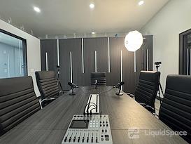 447 Broadway Conference Room & Podcast Studio