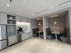 Venture X | Chesapeake – Summit Pointe at Greenbrier