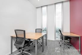 Regus | Bangkok, Bhiraj Tower At Bitec