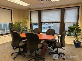 BusinessWise (Law & Finance Building)