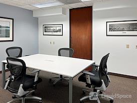 Regus || SouthBridge Center
