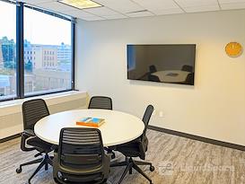 HQ | MI, Grand Rapids - Ottawa Ave NW