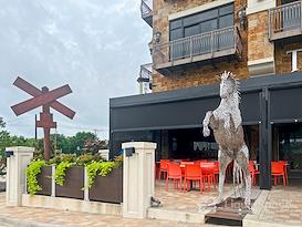 Regus | Burleson - E Renfro St