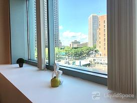 Beautiful Office Suites !! Window Water Front View!!!