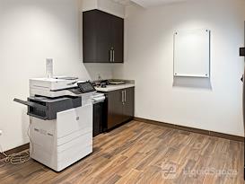 Regus | 501 W. Broadway
